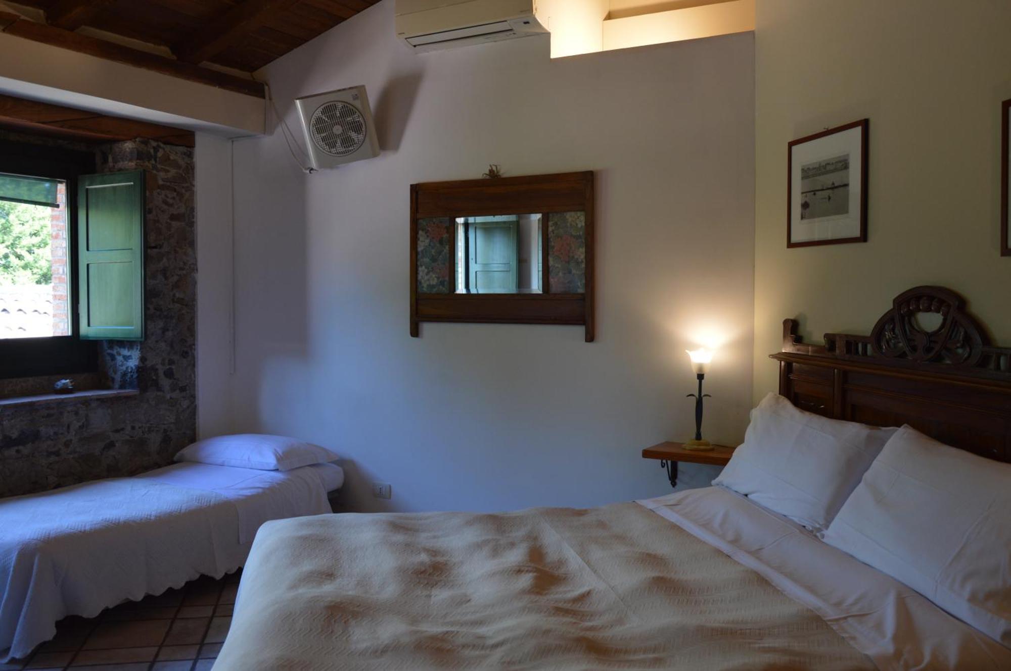 Antico Borgo Etneo Country Hotel كالاتابيانو المظهر الخارجي الصورة