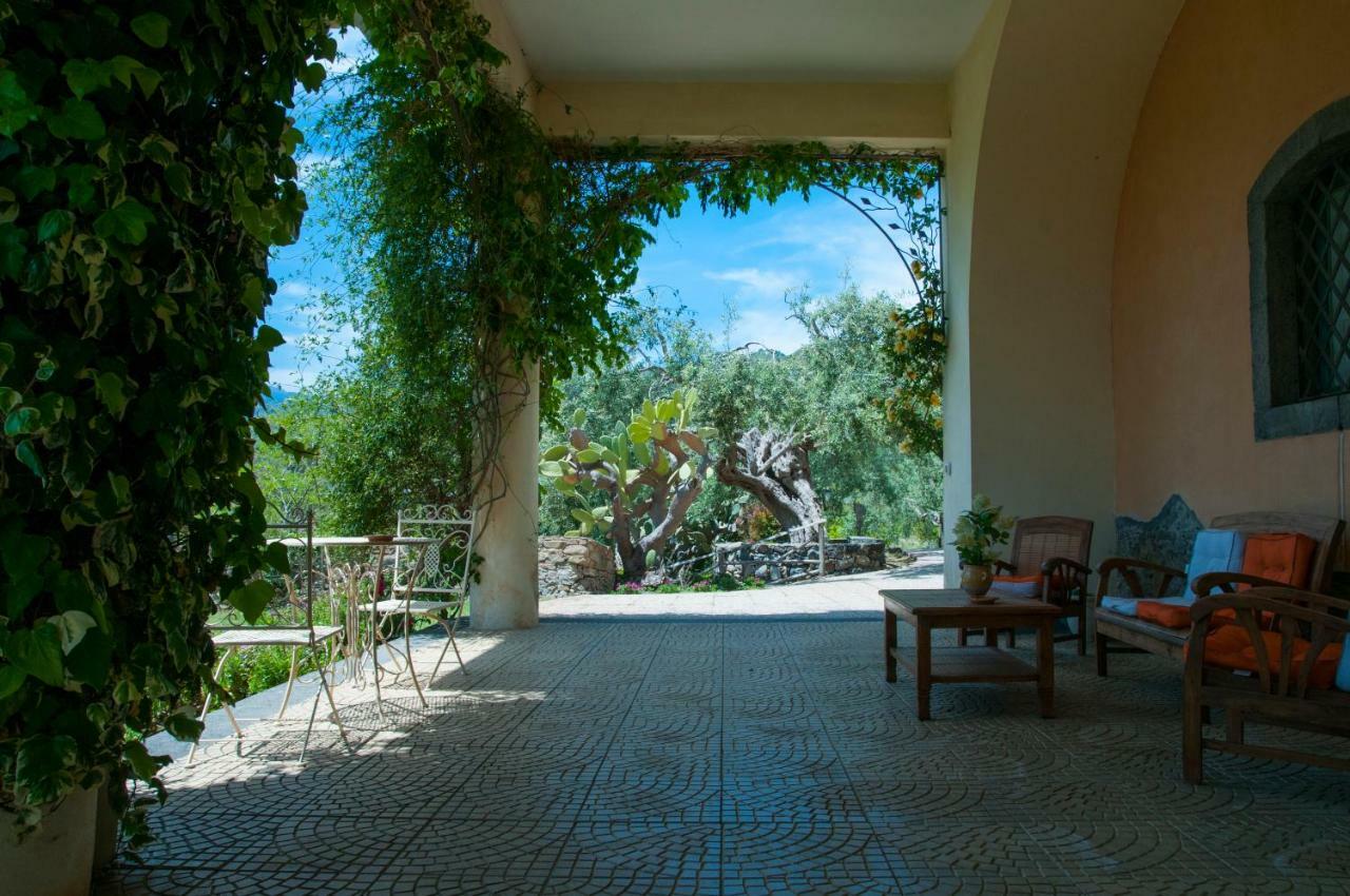 Antico Borgo Etneo Country Hotel كالاتابيانو المظهر الخارجي الصورة