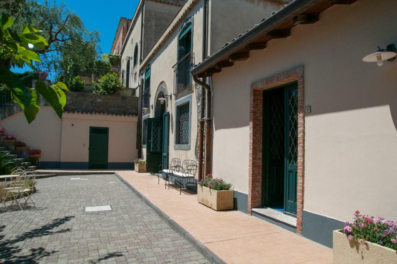 Antico Borgo Etneo Country Hotel كالاتابيانو المظهر الخارجي الصورة
