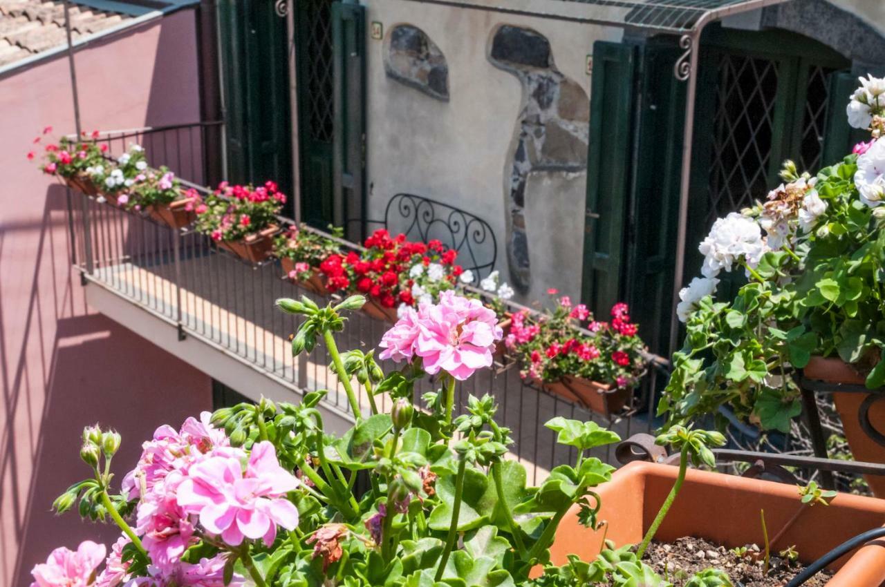 Antico Borgo Etneo Country Hotel كالاتابيانو المظهر الخارجي الصورة